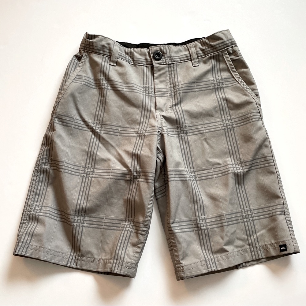 Quiksilver hybrid board shorts